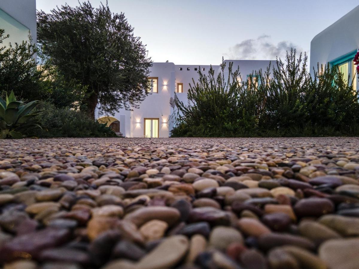 Agia Anna  Majo Suites Hotel מראה חיצוני תמונה