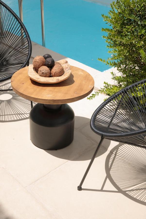 Agia Anna  Majo Suites Hotel מראה חיצוני תמונה