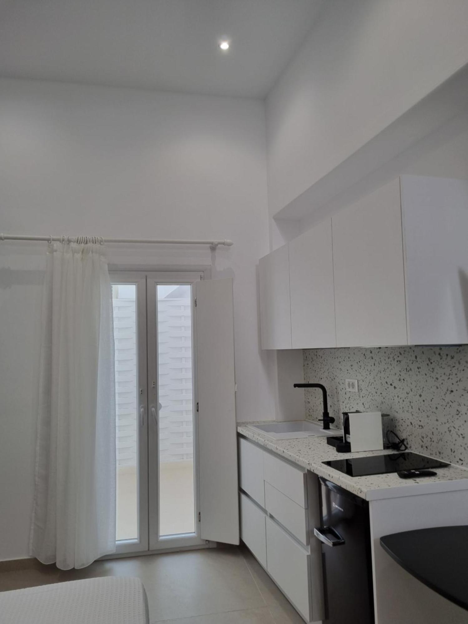Agia Anna  Majo Suites Hotel מראה חיצוני תמונה