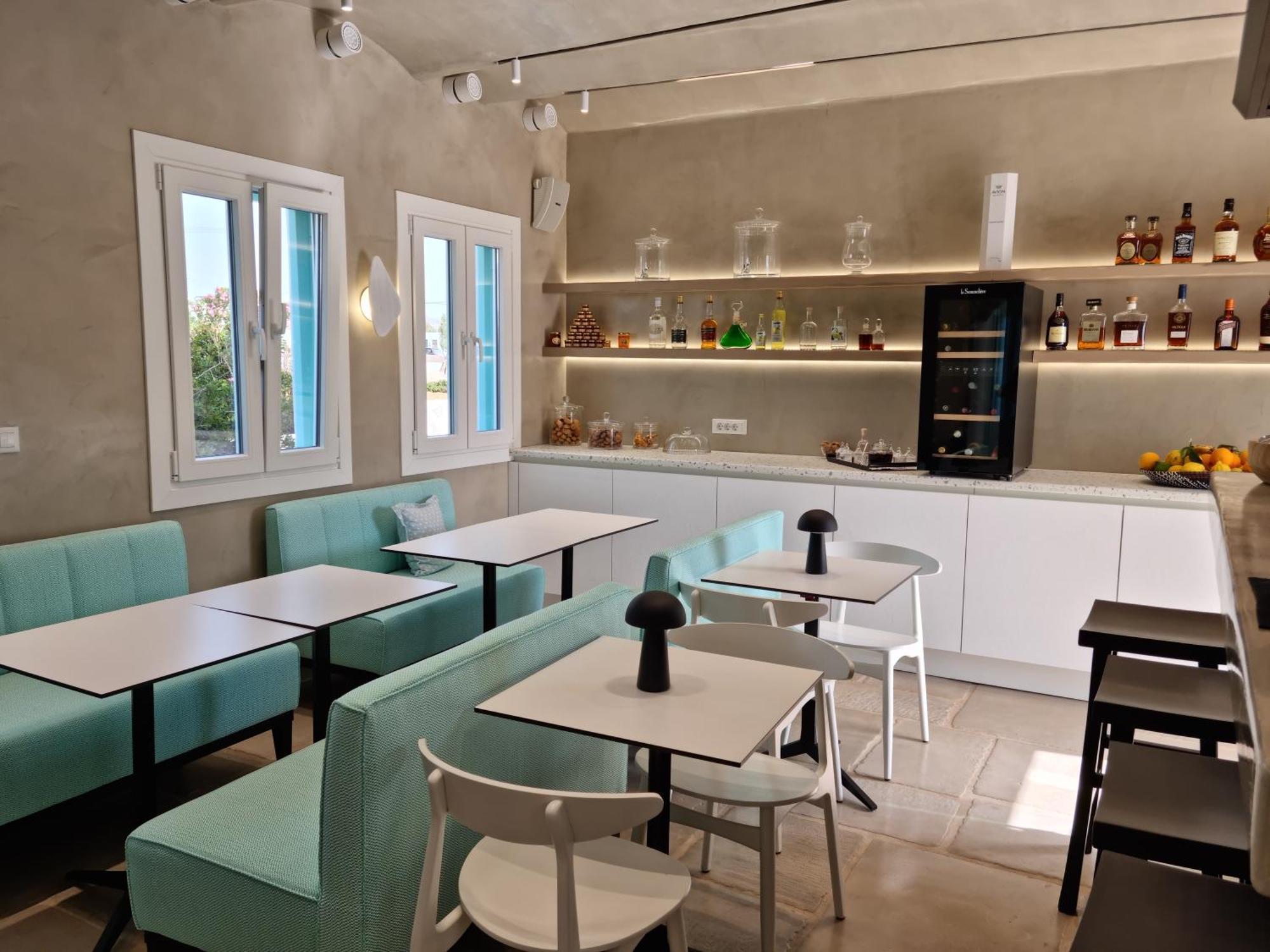 Agia Anna  Majo Suites Hotel מראה חיצוני תמונה