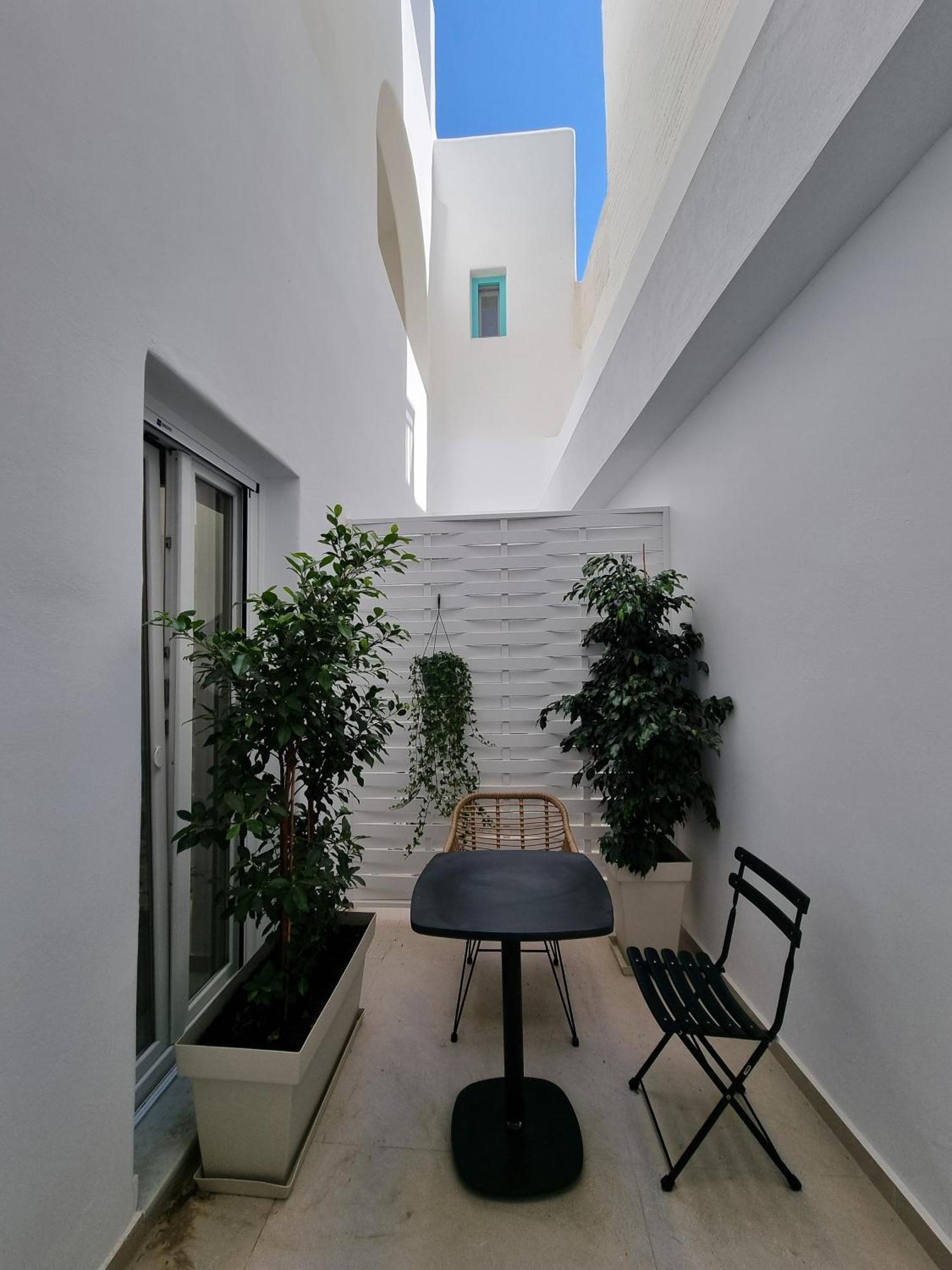 Agia Anna  Majo Suites Hotel מראה חיצוני תמונה